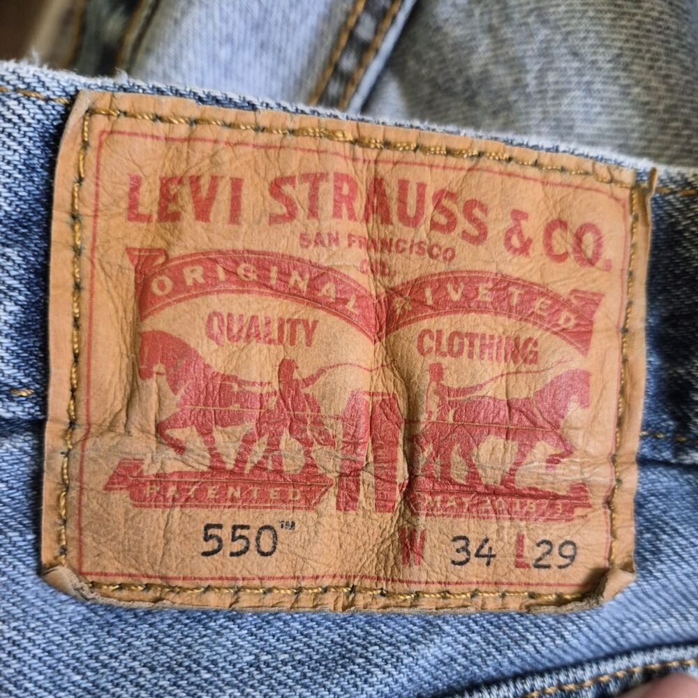 Levi's Denim Jeans 34/29 Relaxed Fit Tapered Mid Rise Med Wash